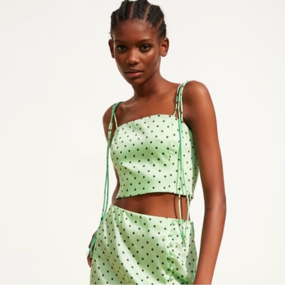 Zara NWOT Polka Dot Mint Green Smocked Tie Crop Top M - Picture 4 of 9
